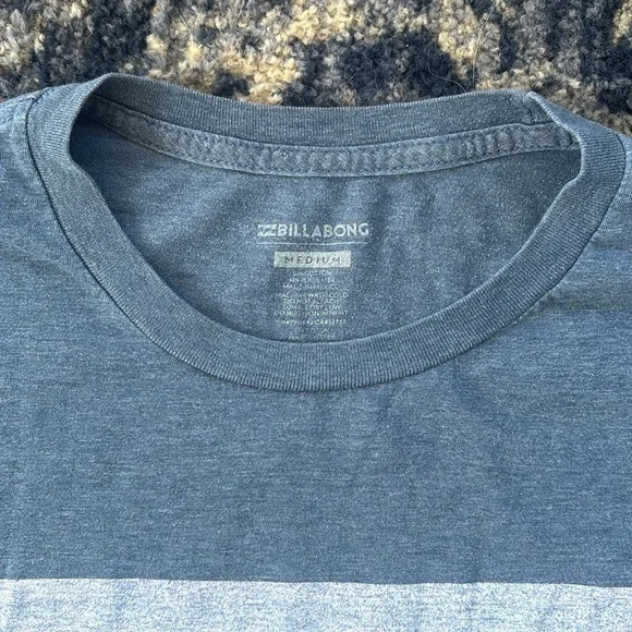 Billabong T-Shirt - Picture 2 of 6